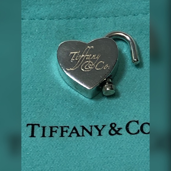 Tiffany Notes 925 Heart Lock Retired EUC - Picture 3 of 8